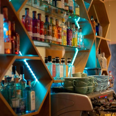 Advocate Arms Hotel Маркет Рейзън Екстериор снимка