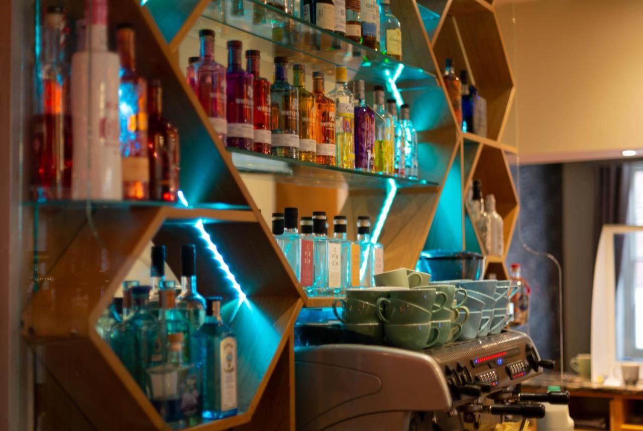 Advocate Arms Hotel Маркет Рейзън Екстериор снимка