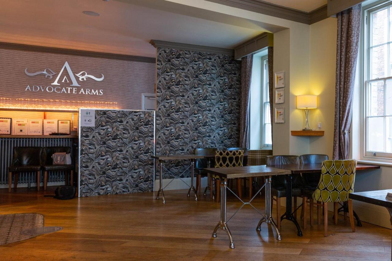 Advocate Arms Hotel Маркет Рейзън Екстериор снимка